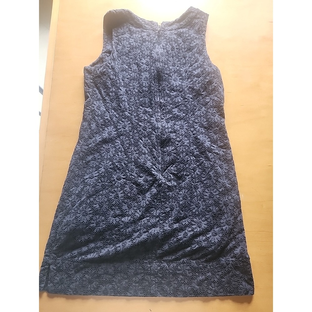 Hatley Navy Eyelet V Neck Shift Dress size 6 Back Zipper Lined 100% Cotton‎ - Picture 8 of 11